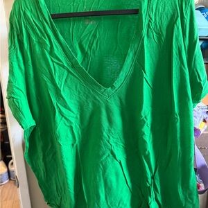 Vibrant Green V-Neck Women's Top 5 pack size medium